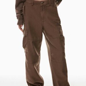 Aritzia TNA Women’s Cargo Supply Pants